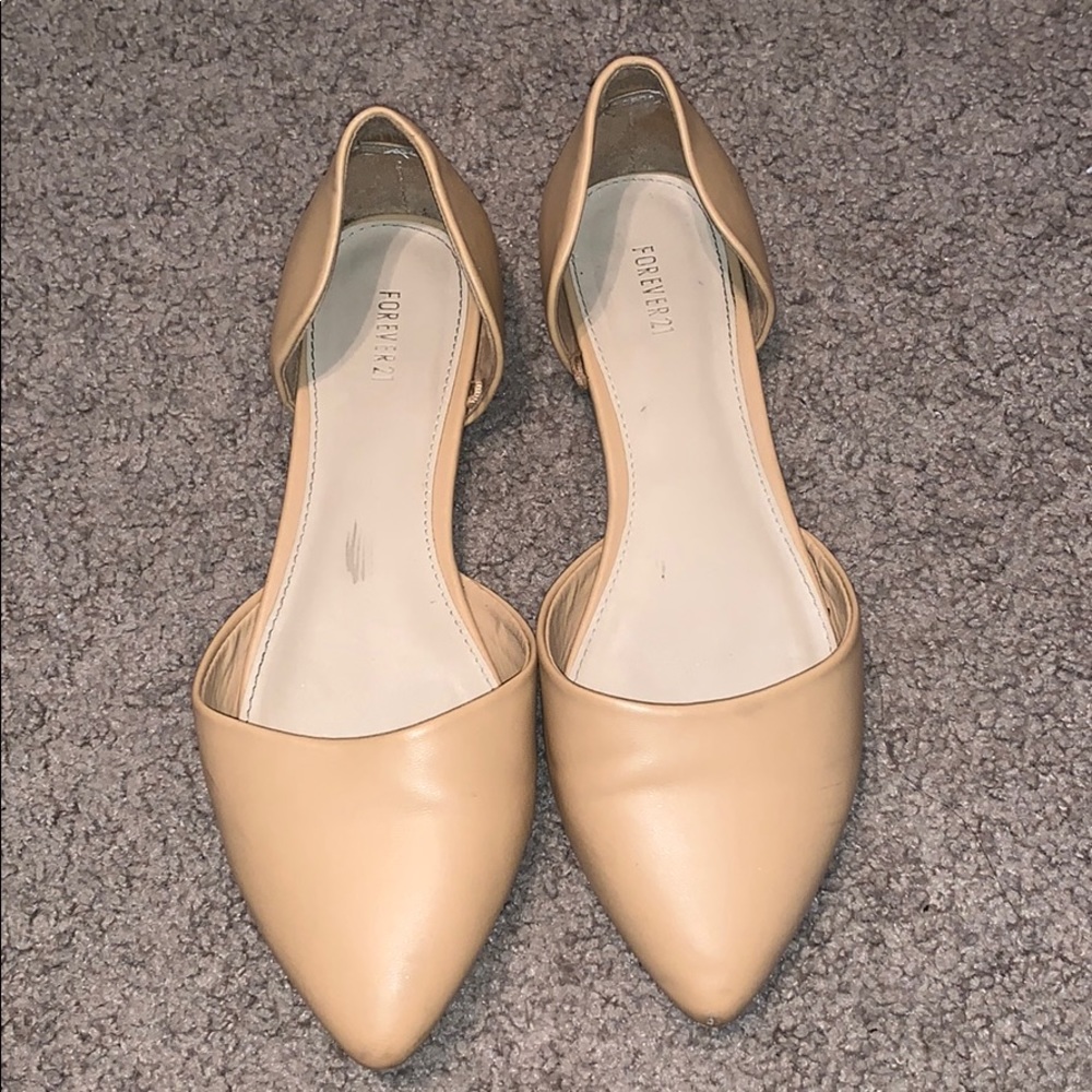 NUDE FLAT